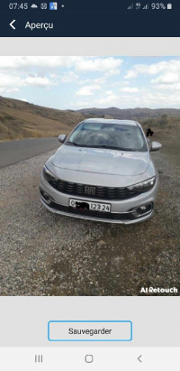 voitures-fiat-tipo-sedan-2023-life-guelma-algerie