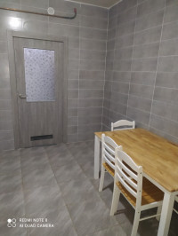 appartement-location-f5-alger-mahelma-algerie