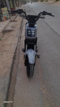 دراجات-نارية-وسكوترات-scooter-electrique-g-max-2025-فرندة-تيارت-الجزائر