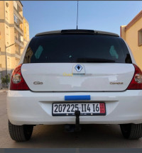 voitures-renault-clio-campus-2014-el-guettar-relizane-algerie