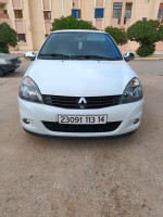 voitures-renault-clio-campus-2013-bye-hamadia-tiaret-algerie