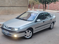 voitures-renault-laguna-1-2000-tiaret-algerie