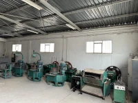 ATELIER des machines a clous