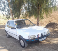 voitures-peugeot-205-1998-ferdjioua-mila-algerie