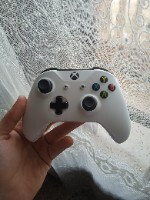 joystick-manette-xbox-one-s-et-original-plus-cd-gta-5-hraoua-alger-algerie