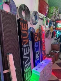paneaux lumineux de publicité