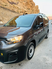 voitures-fiat-doblo-2024-el-kantara-biskra-algerie