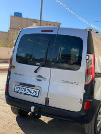 voitures-renault-kangoo-2014-sidi-naamane-medea-algerie