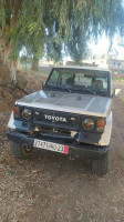 voitures-toyota-land-cruiser-1990-court-bouteldja-el-tarf-algerie