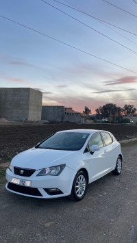 voitures-seat-ibiza-2012-fully-chlef-algerie