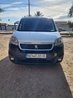 utilitaire-peugeot-partner-2015-ras-el-aioun-batna-algerie