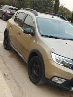 voitures-dacia-sandero-2018-stepway-privilege-bir-el-djir-oran-algerie