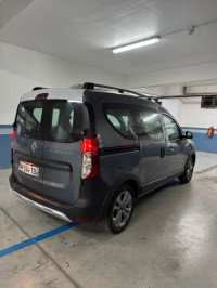 voitures-renault-kangoo-2024-draria-alger-algerie