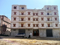 شقة-كراء-3-غرف-قسنطينة-الجزائر