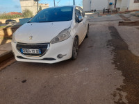 voitures-peugeot-208-2013-tenes-chlef-algerie