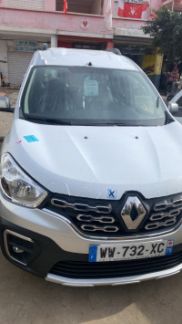 voitures-renault-kangoo-2025-stepway-oran-algerie