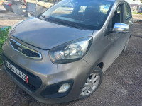 voitures-kia-picanto-2014-annaba-algerie