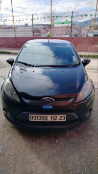 voitures-ford-fiesta-2012-annaba-algerie