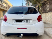 voitures-peugeot-208-2014-allure-el-kerma-oran-algerie