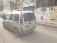 voitures-renault-kangoo-2010-medea-algerie