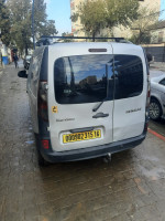 voitures-renault-kangoo-2015-blida-algerie