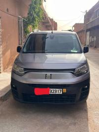 السيارات-النفعية-fiat-doblo-van-2023-حاسي-بحبح-الجلفة-الجزائر