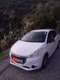 voitures-peugeot-208-2013-bejaia-algerie