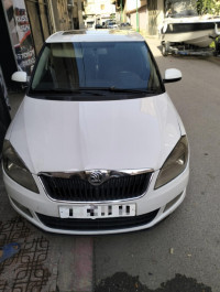 voitures-skoda-fabia-2015-dar-el-beida-alger-algerie