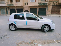 citadine-renault-clio-campus-2015-bouira-algerie