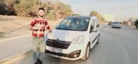 voitures-peugeot-partner-2017-oued-zenati-guelma-algerie