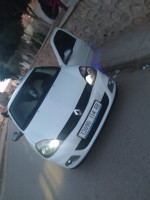 voitures-renault-clio-campus-2014-bye-ammi-moussa-relizane-algerie