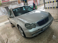 voitures-mercedes-classe-c-2001-220-exclusive-les-eucalyptus-alger-algerie