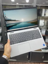 DELL LATITUDE 5520 i7-1185G7 / 512Ssd - 16ddr4 / Intel Iris XE UHD / Ecran 15 Pouce 