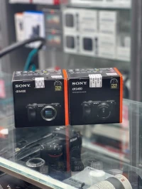 Sony a6400 Mirrorless Camera 16-50mm f/3.5-5.6 II 