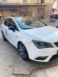 voitures-seat-ibiza-2015-black-line-oran-algerie