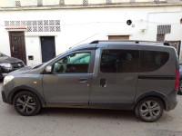 utilitaire-renault-kangoo-stepway-2024-el-magharia-alger-algerie