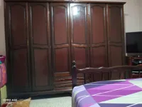 Chambre à coucher et argenterie bibliothèque a vendre 
