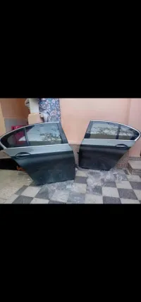 Bmw f10 . Capot . Port . Lal