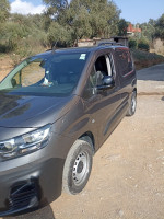 utilitaire-fiat-doblo-2023-bejaia-algerie