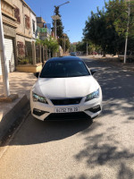 voitures-seat-leon-2019-beats-mohammadia-mascara-algerie