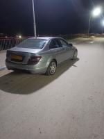 voitures-mercedes-classe-c-2007-c220-tolga-biskra-algerie