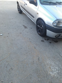 voitures-renault-clio-2-1999-oued-rhiou-relizane-algerie