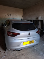 voitures-renault-clio-5-2023-rs-line-saida-algerie