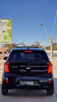 voitures-kia-picanto-2014-brzilia-ouargla-algerie