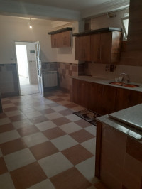 appartement-location-f4-setif-algerie