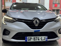 voitures-renault-clio5-2023-evolution-mohammadia-alger-algerie