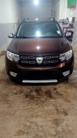 voitures-dacia-sandero-2018-stepway-restylee-tlemcen-algerie