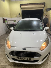 voitures-ford-fiesta-2014-trend-look-kolea-tipaza-algerie