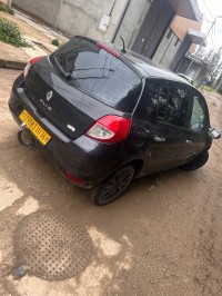 سيارات-renault-clio-3-2011-سيدي-موسى-الجزائر