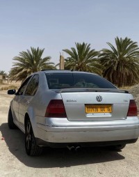 سيارات-volkswagen-bora-2004-بسكرة-الجزائر